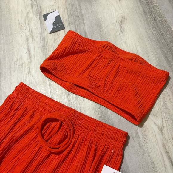 Love Poem by Block Iris-3S 2 Piece Pants Tube Top Set Tomato Red Large NWT - Picture 5 of 6